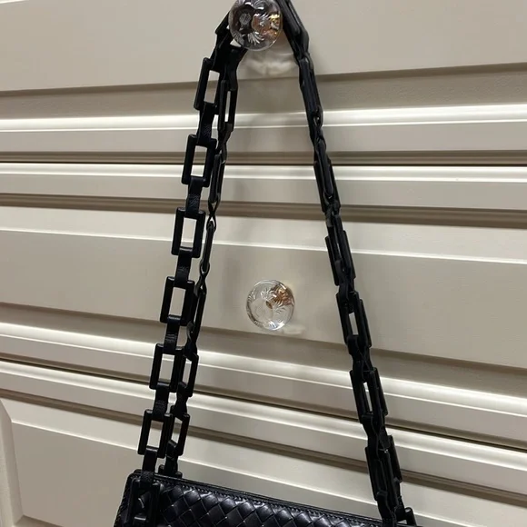 Black woven leather Bottega Veneta shoulder bag